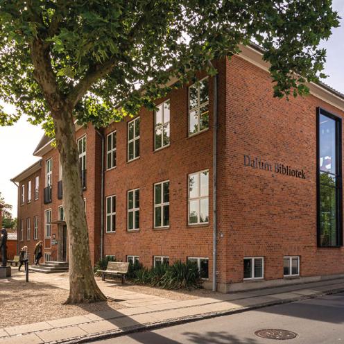 Facade på Dalum Bibliotek